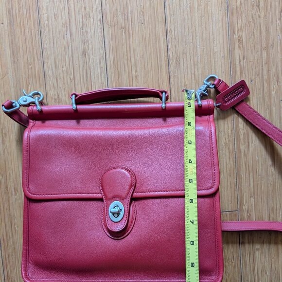 Vintage Coach Willis Bag - Red with Silver Hardware - Picture 13 of 14